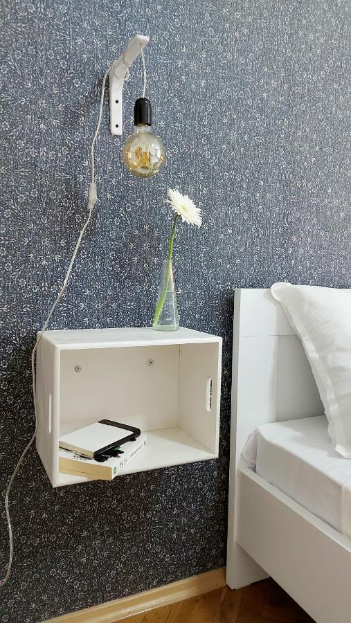 Inner City Two Bedroom Apartment Skopje Luaran gambar