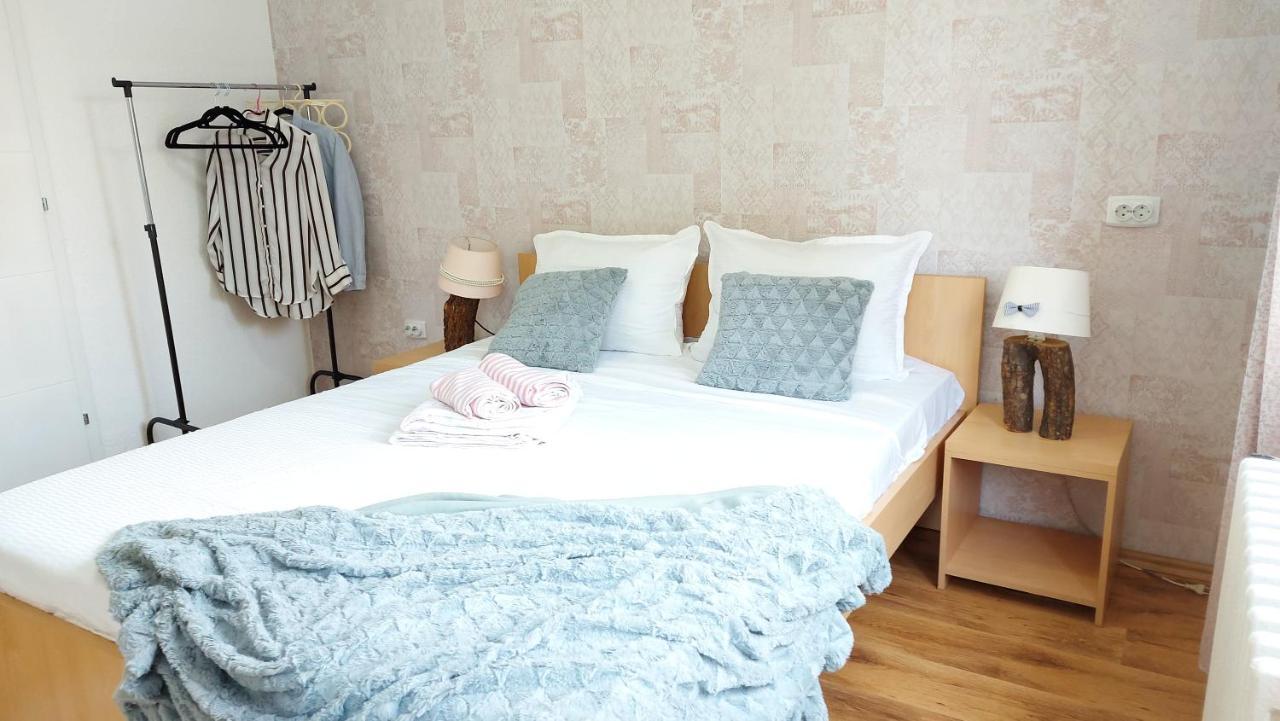 Inner City Two Bedroom Apartment Skopje Luaran gambar